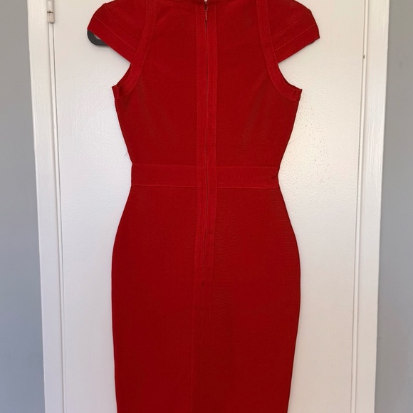 NWT Bella Barnett Bodycon Red Midi Dress Womans SZ. 6 Bandage Dress Holiday - Picture 4 of 14
